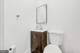 2318 E Cabot St, Philadelphia, PA 19125 - Photo 7