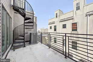 2318 E Cabot St, Philadelphia, PA 19125 - Photo 21