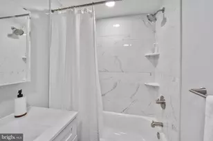3611 Whitehall Ln, Philadelphia, PA 19114 - Photo 17