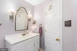 2413 Aspen St, Philadelphia, PA 19130 - Photo 9