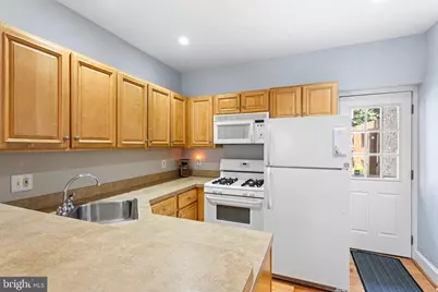 2413 Aspen Street, Philadelphia, PA 19130 - Photo 5