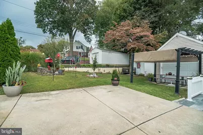 401 Maple Avenue, Philadelphia, PA 19116 - Photo 29