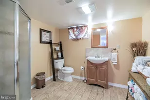 401 Maple Ave, Philadelphia, PA 19116 - Photo 23