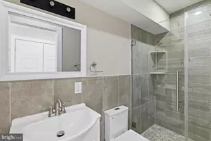 1511 W Flora St, Philadelphia, PA 19121 - Photo 21