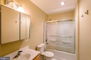 1939 Chestnut St, Philadelphia, PA 19103 - Photo 9