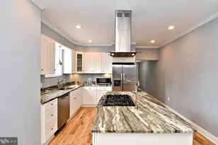 260 Roxborough Ave, Philadelphia, PA 19128 - Photo 11