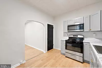 6347 Grays Avenue, Philadelphia, PA 19142 - Photo 9