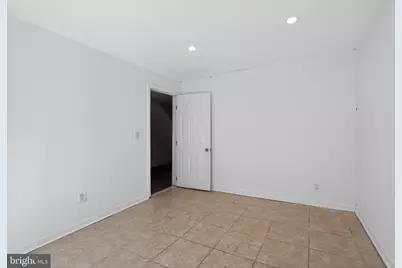 6926 Grosbeak Place, Philadelphia, PA 19142 - Photo 15