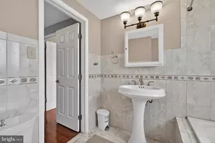 6926 Grosbeak Pl, Philadelphia, PA 19142 - Photo 7