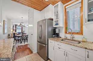 1208 St James St, Philadelphia, PA 19107 - Photo 7