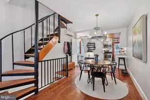 1208 St James St, Philadelphia, PA 19107 - Photo 3