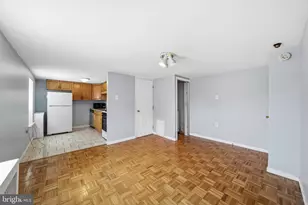 924 S 10th St, Philadelphia, PA 19147 - Photo 1