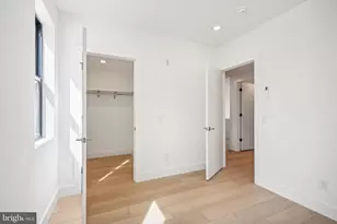 2007 Cambridge St, Philadelphia, PA 19130 - Photo 19