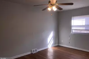 7328 Ruskin Rd, Philadelphia, PA 19151 - Photo 3