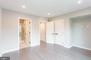 1619 Bainbridge St, Philadelphia, PA 19146 - Photo 15