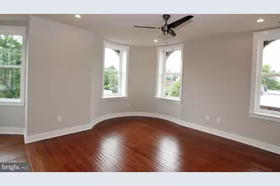 400 S 45th Street #2D, Philadelphia, PA 19104 - Photo 5