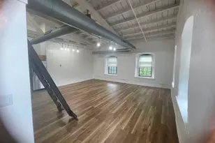 374 Shurs Ln, Philadelphia, PA 19128 - Photo 5