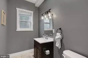 1525 S 19th St, Philadelphia, PA 19146 - Photo 11