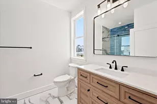 2119 Tasker St, Philadelphia, PA 19145 - Photo 13