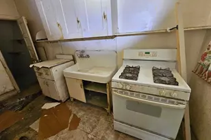 1928 Laveer St, Philadelphia, PA 19141 - Photo 3
