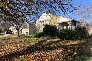 8870 Alton St, Philadelphia, PA 19115 - Photo 3
