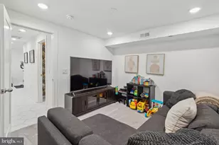 2224 Amber St, Philadelphia, PA 19125 - Photo 33