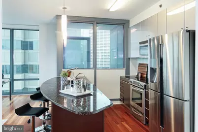 2101 Market Street #3307, Philadelphia, PA 19103 - Photo 9