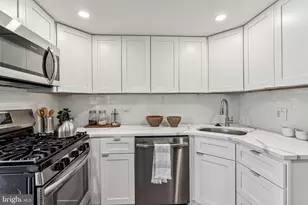 1326 Spruce St, Philadelphia, PA 19107 - Photo 13