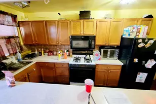 5851 Sylvester St, Philadelphia, PA 19149 - Photo 11