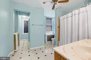 917 S 10th St, Philadelphia, PA 19147 - Photo 13