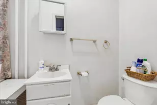 917 S 10th St, Philadelphia, PA 19147 - Photo 7