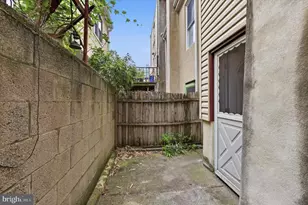 917 S 10th St, Philadelphia, PA 19147 - Photo 11