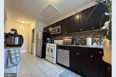 1214 Spruce Street #4, Philadelphia, PA 19107 - Photo 3