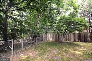 8906 Alicia St, Philadelphia, PA 19115 - Photo 27