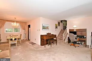 8906 Alicia St, Philadelphia, PA 19115 - Photo 5