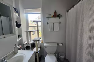 2018 Bainbridge St, Philadelphia, PA 19146 - Photo 5