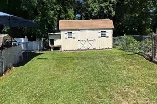 7038 Shelbourne St, Philadelphia, PA 19111 - Photo 25