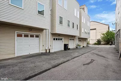 192 W Oxford Street, Philadelphia, PA 19122 - Photo 15