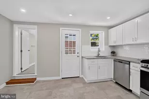 608 Clymer St, Philadelphia, PA 19147 - Photo 9