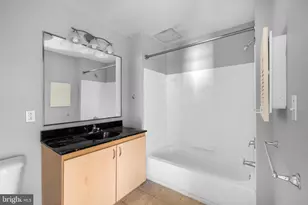 815 Arch St, Philadelphia, PA 19107 - Photo 15