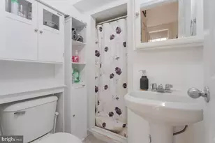 711 Walnut St, Philadelphia, PA 19106 - Photo 9