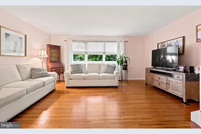 7520 Valley Avenue, Philadelphia, PA 19128 - Photo 5