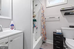 2036 S Garnet St, Philadelphia, PA 19145 - Photo 15