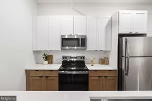 240 Hermitage St, Philadelphia, PA 19127 - Photo 13
