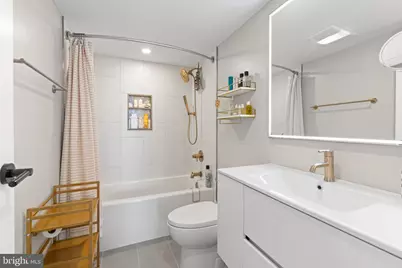 2001 Hamilton Street #1119, Philadelphia, PA 19130 - Photo 17