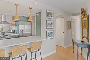 2001 Hamilton St, Philadelphia, PA 19130 - Photo 9