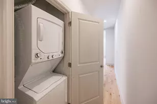1310 Spruce St, Philadelphia, PA 19107 - Photo 9