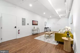 240 Hermitage St, Philadelphia, PA 19127 - Photo 3