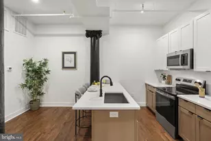 240 Hermitage St, Philadelphia, PA 19127 - Photo 9