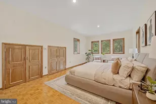 733 Cornelia Pl, Philadelphia, PA 19118 - Photo 19